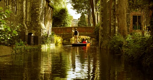 Private punting tour on the River Stour
