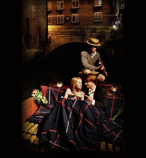 Couple on an evening punting tour